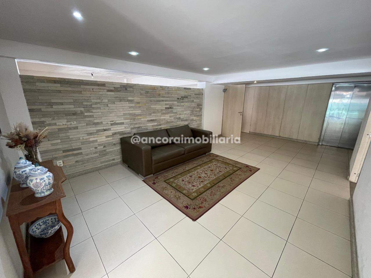 Apartamento para aluguel no Derby: 