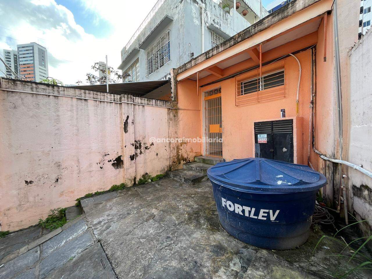 Casa Comercial para aluguel no Madalena: 