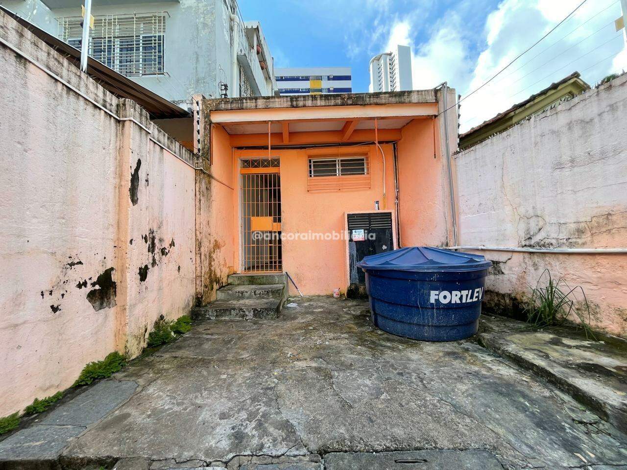 Casa Comercial para aluguel no Madalena: 