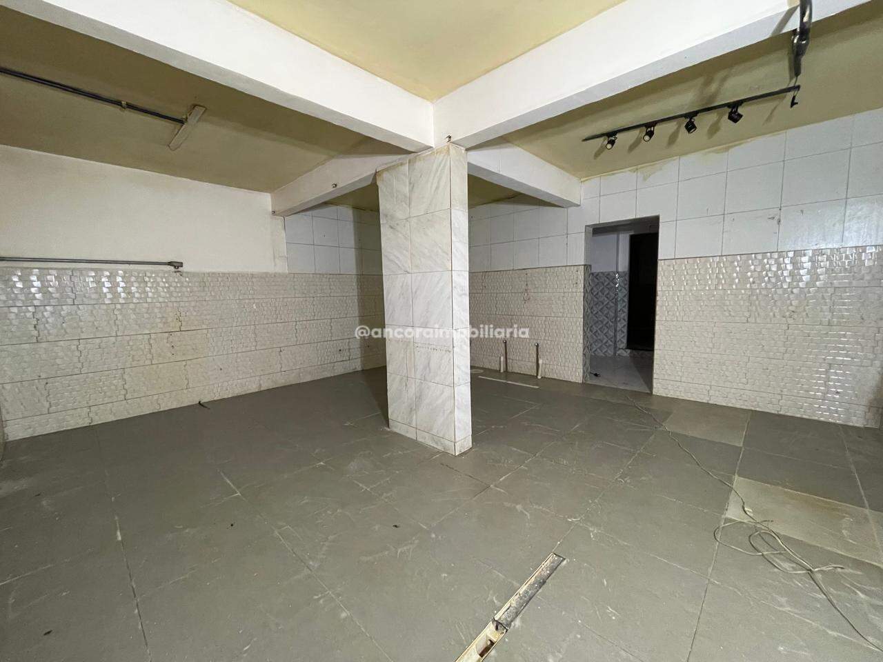 Casa Comercial para aluguel no Madalena: 