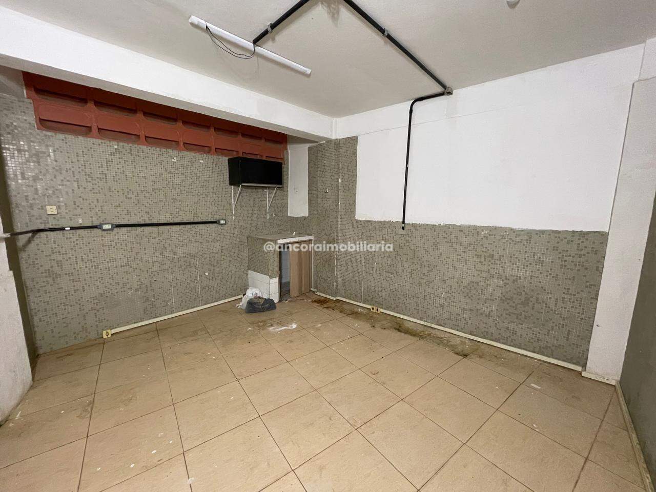 Casa Comercial para aluguel no Madalena: 