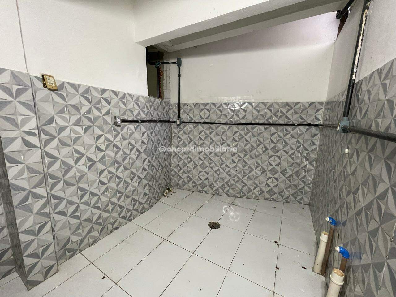 Casa Comercial para aluguel no Madalena: 