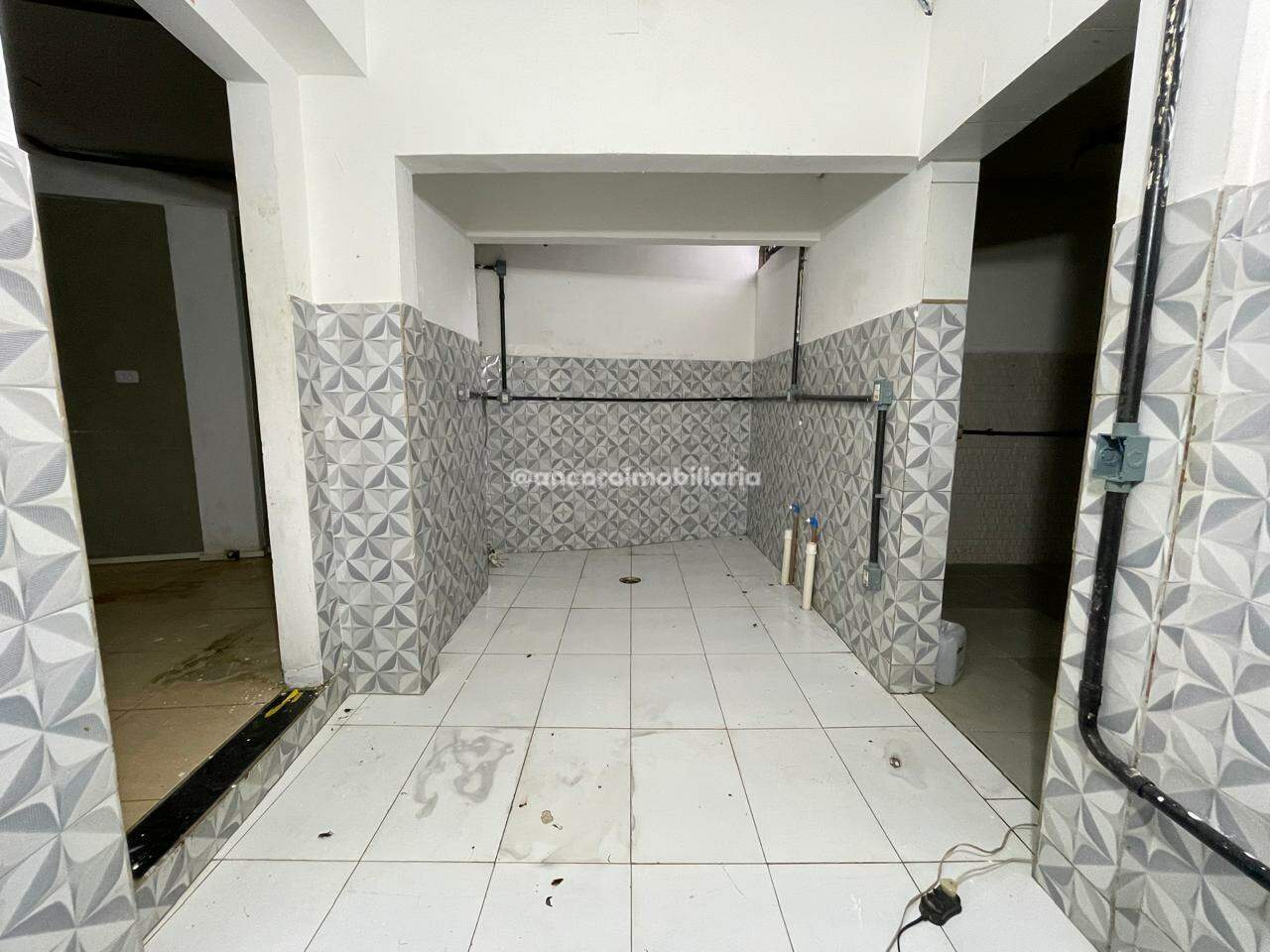 Casa Comercial para aluguel no Madalena: 