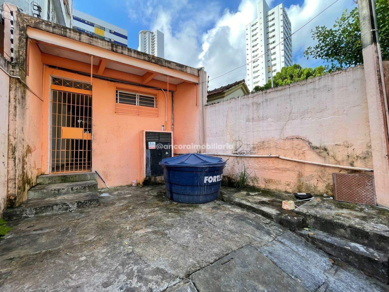 Casa Comercial para aluguel no Madalena: 