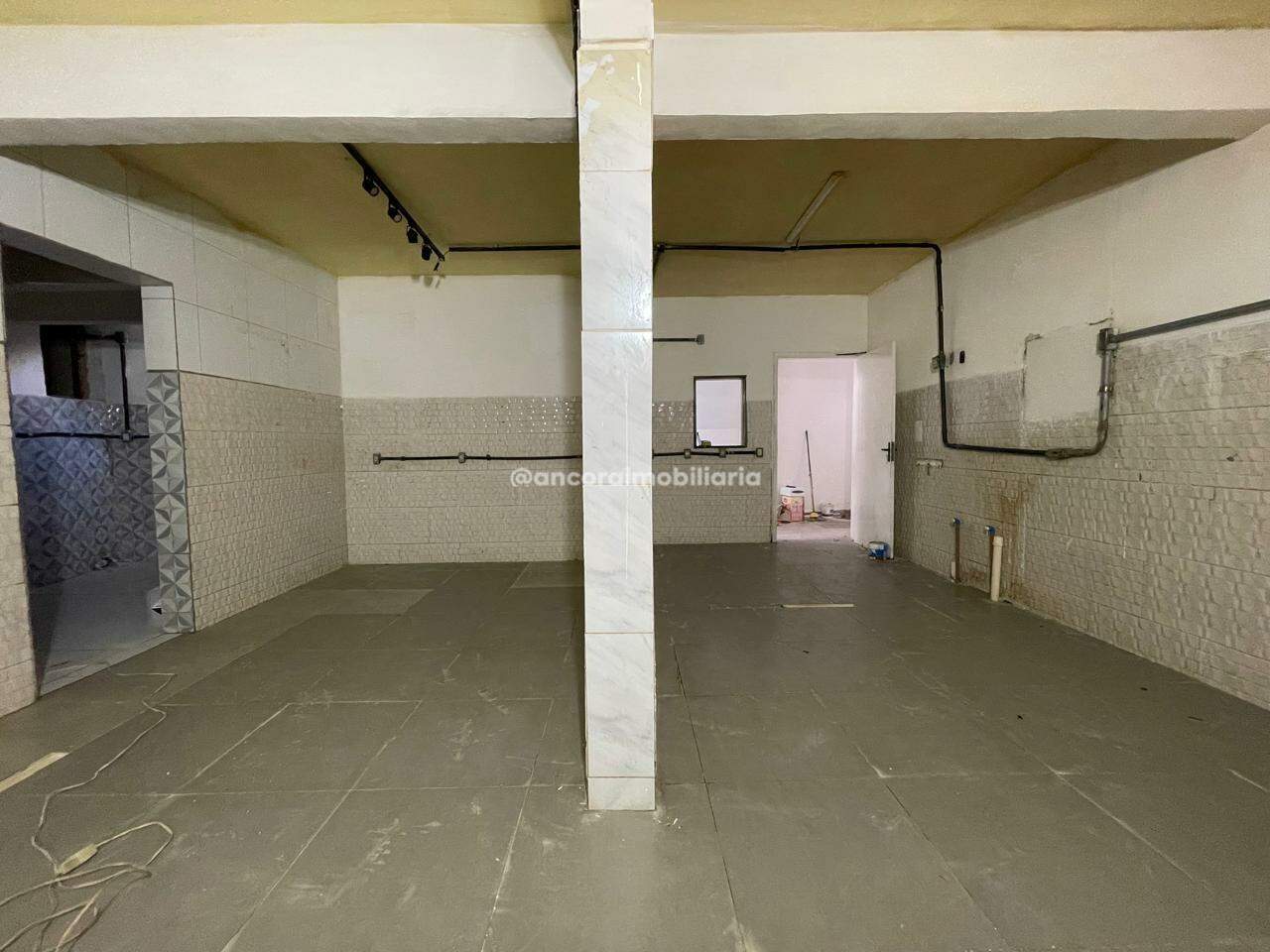 Casa Comercial para aluguel no Madalena: 