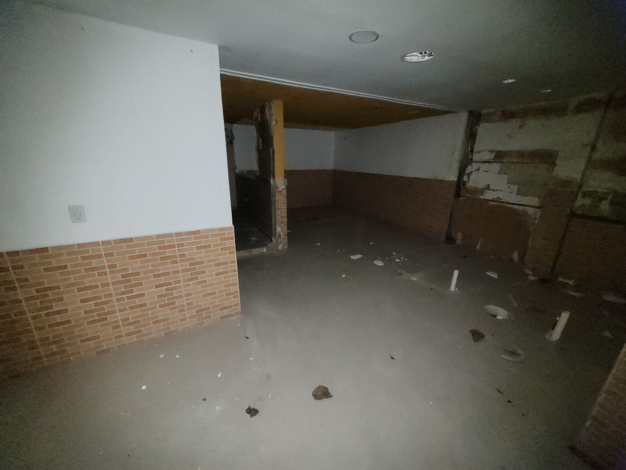 Casa Comercial para aluguel no Espinheiro: 