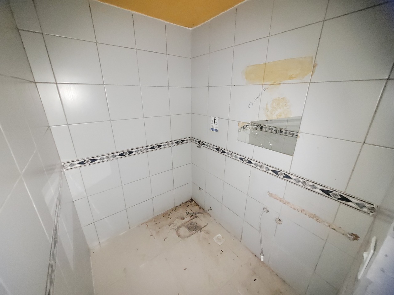 Casa Comercial para aluguel no Espinheiro: 