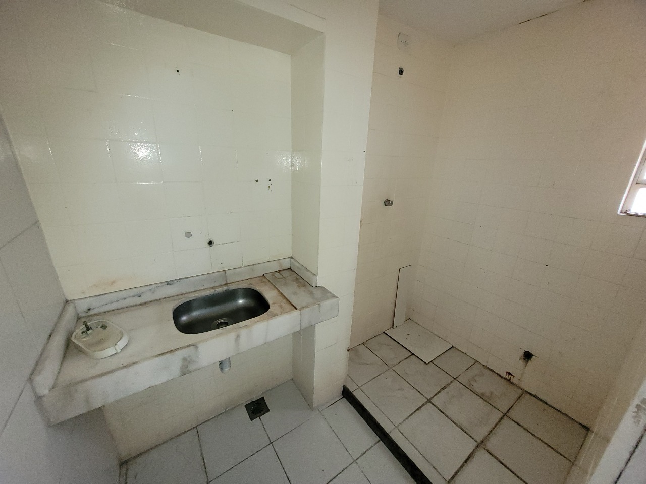 Casa Comercial para aluguel no Espinheiro: 