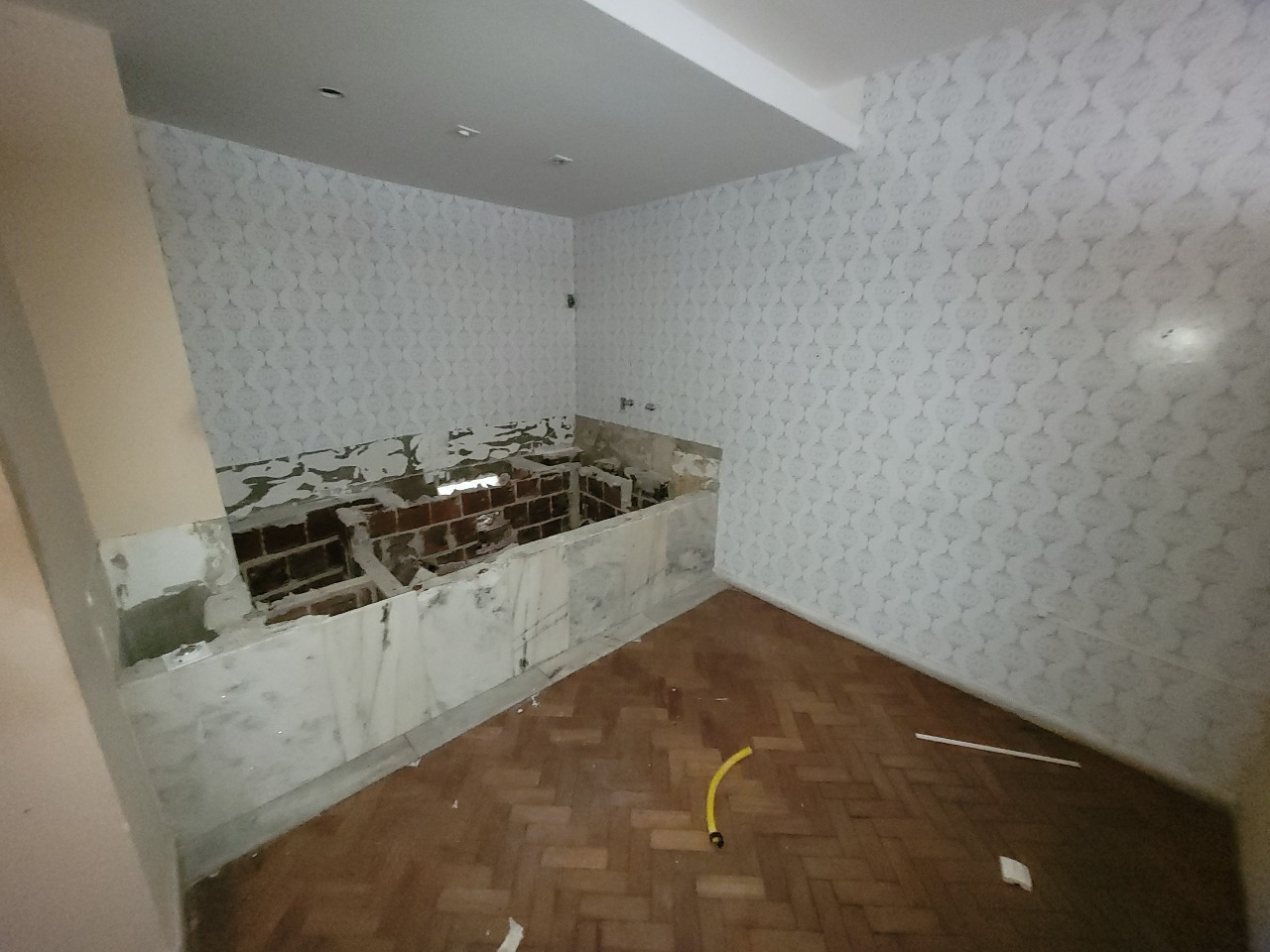 Casa Comercial para aluguel no Espinheiro: 