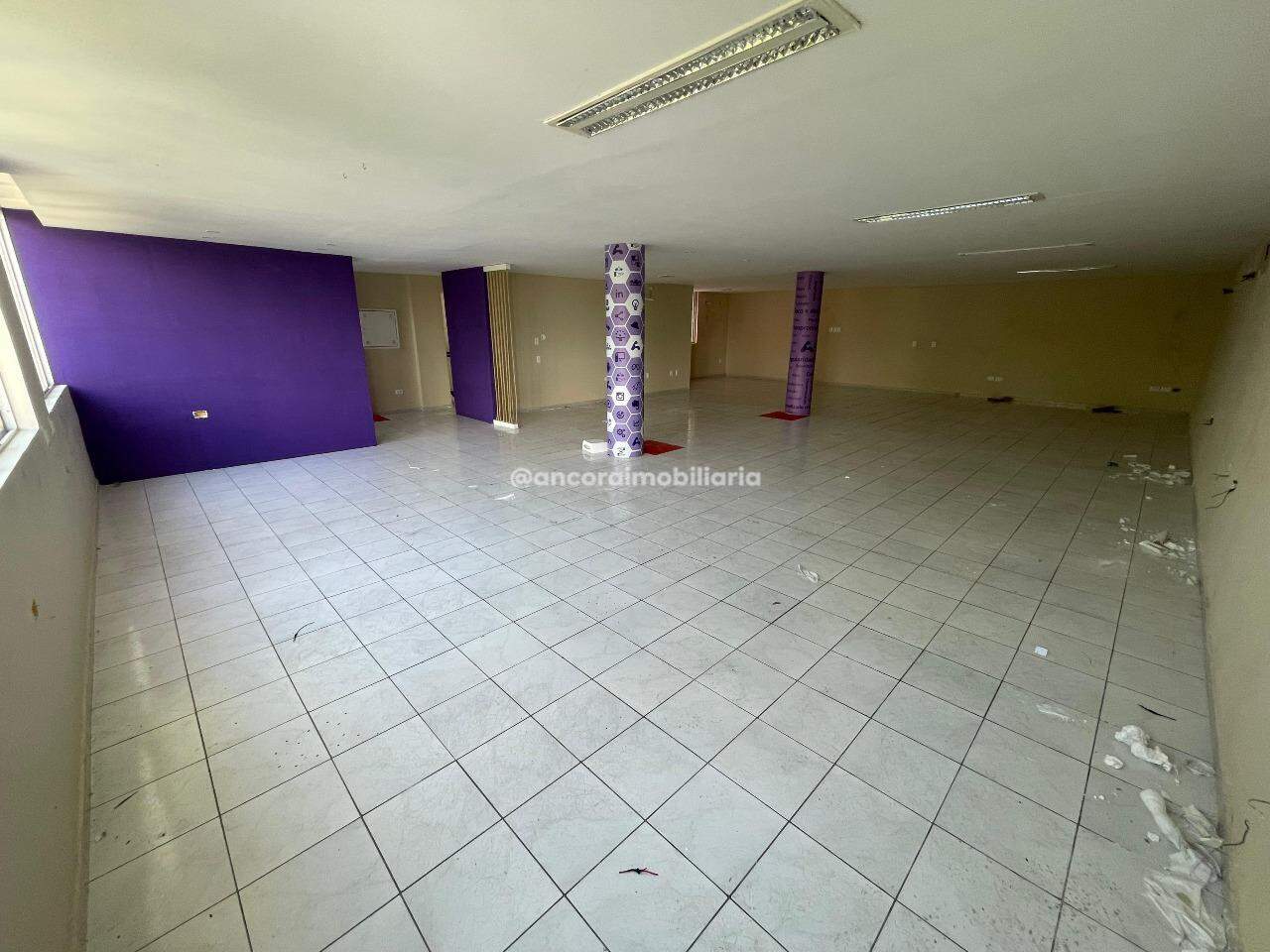 Sala para aluguel no Santo Antonio: