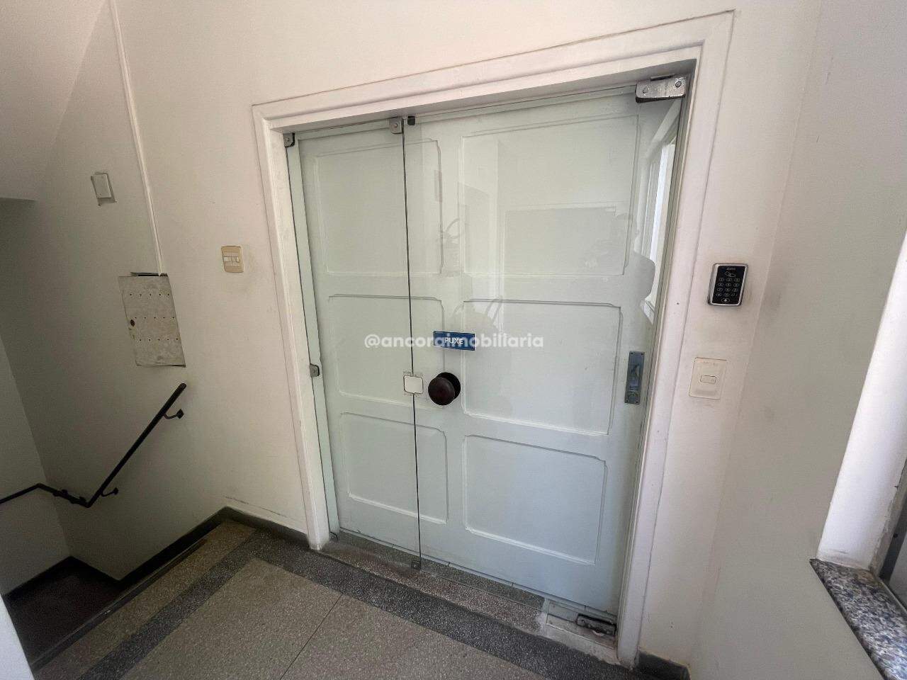 Sala para aluguel no Santo Antonio: 