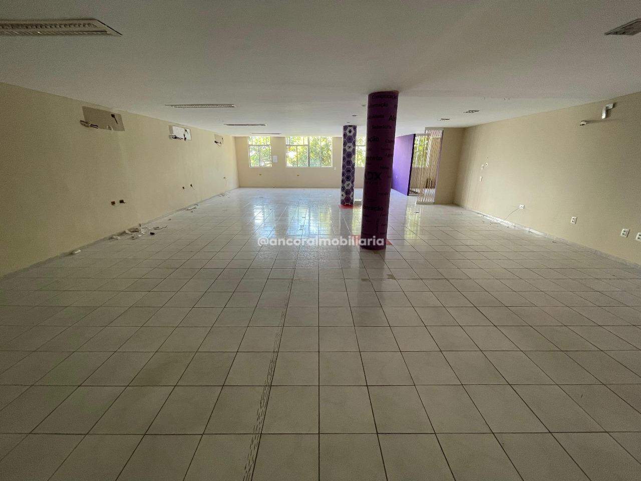 Sala para aluguel no Santo Antonio: