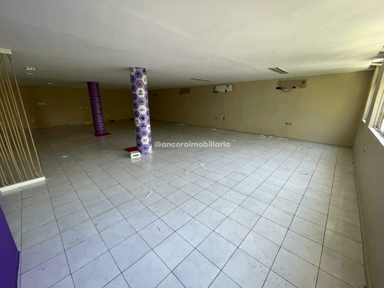 Sala para aluguel no Santo Antonio: