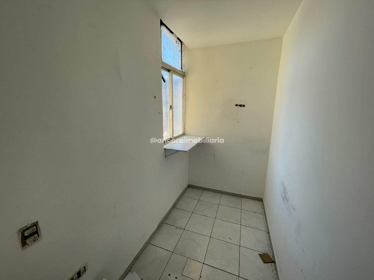Sala para aluguel no Santo Antonio: