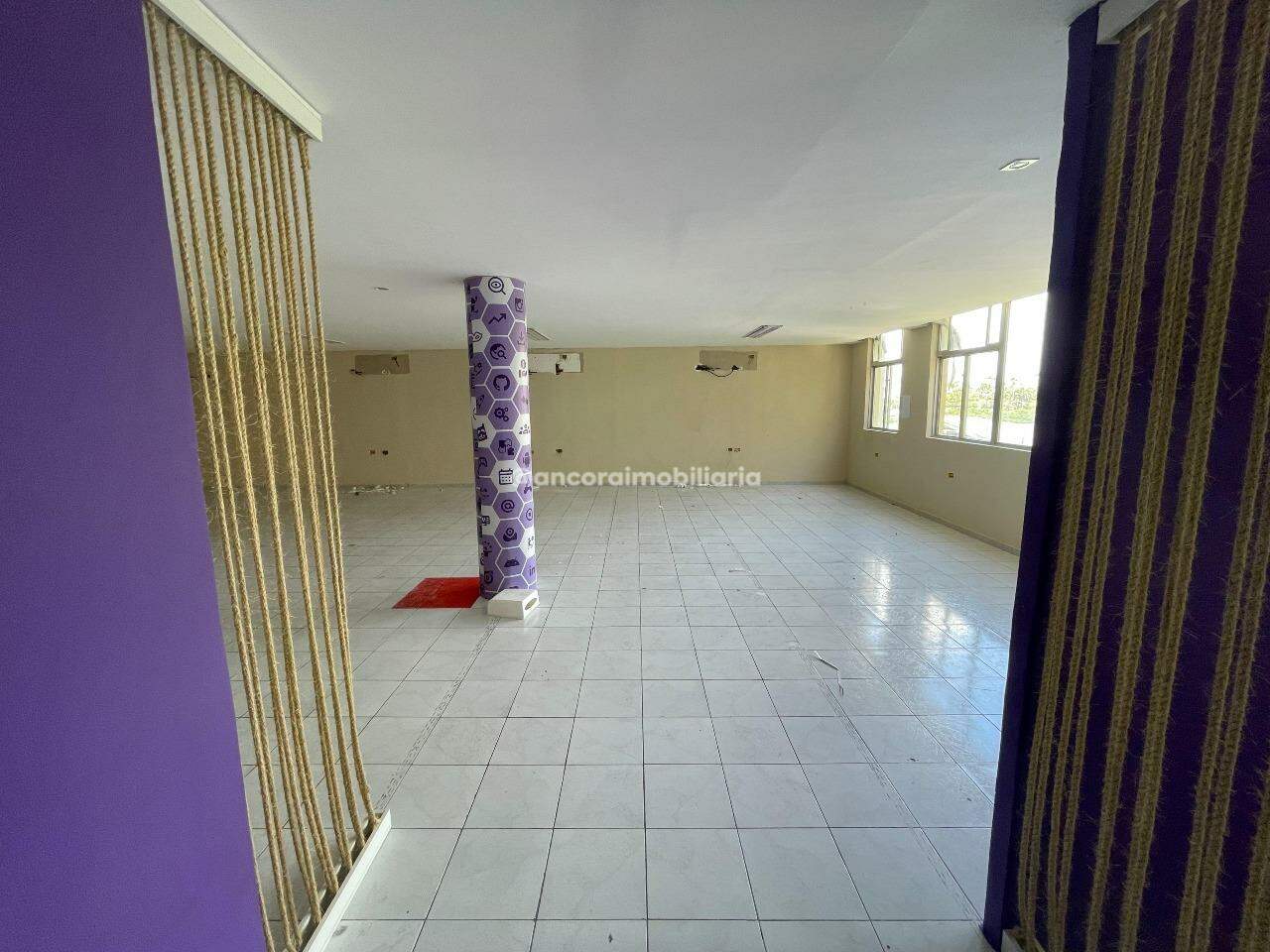 Sala para aluguel no Santo Antonio: