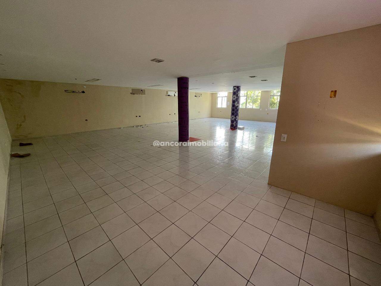 Sala para aluguel no Santo Antonio: