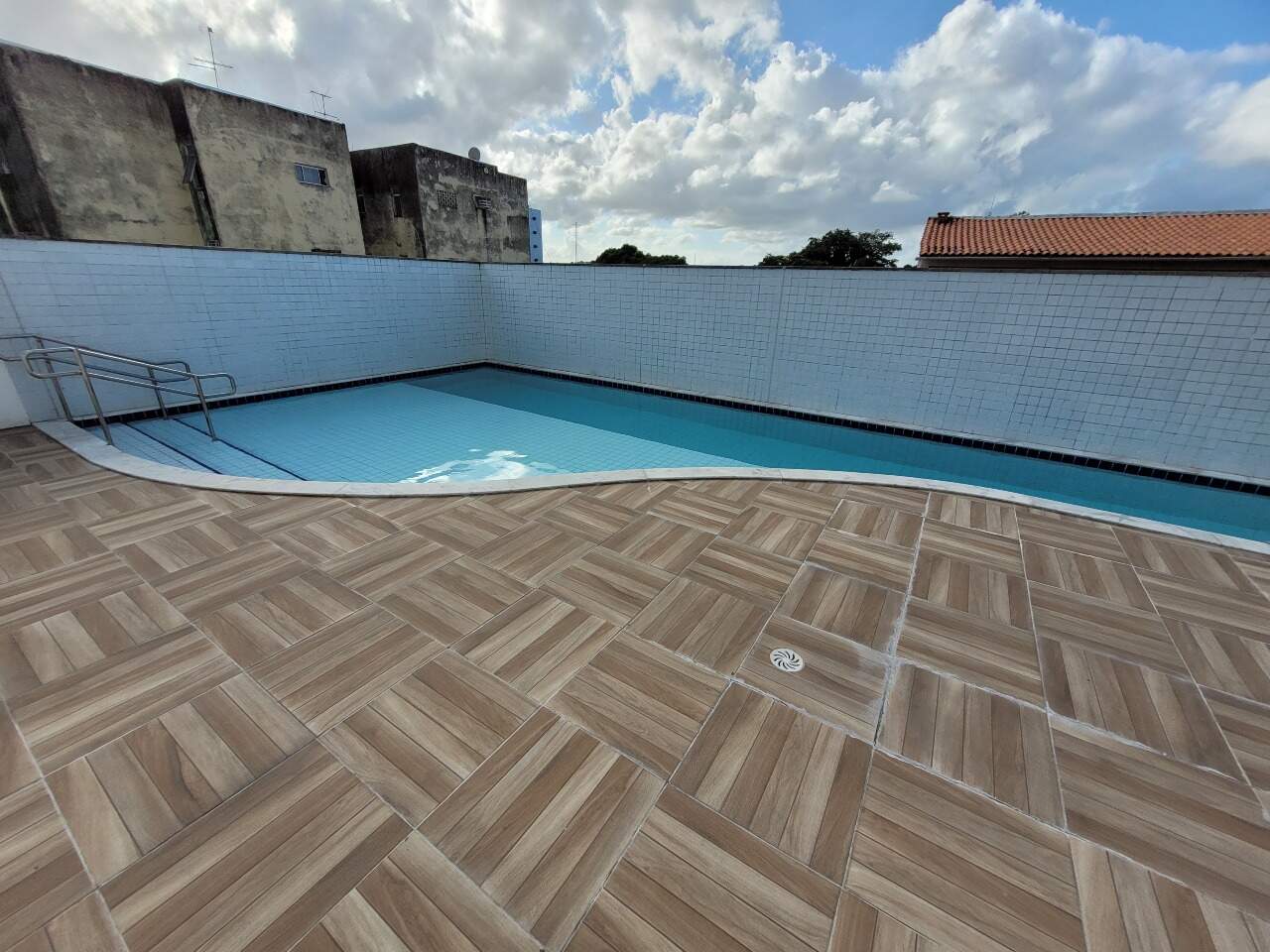 Apartamento para aluguel no Campo Grande: 