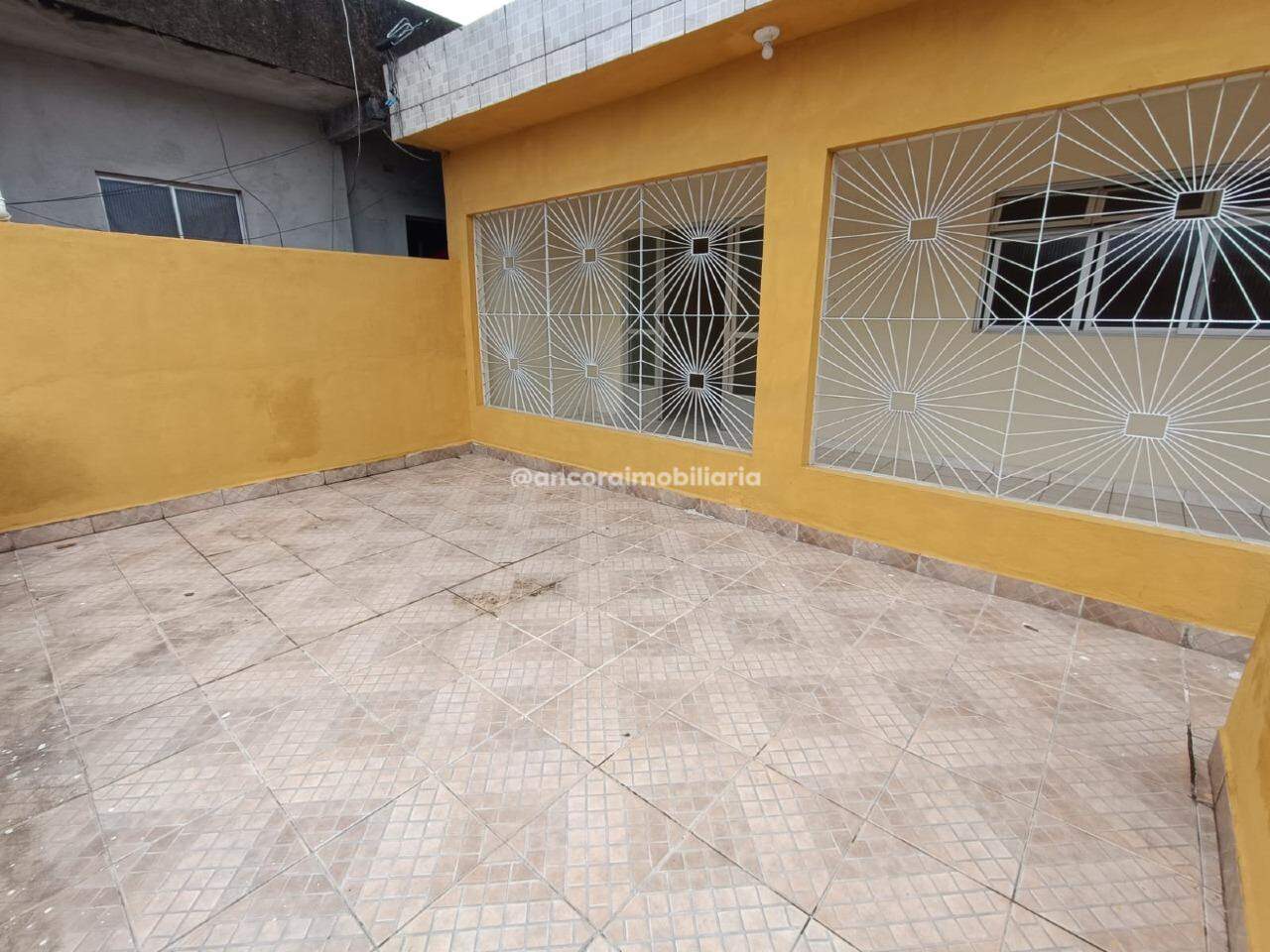 Casa para aluguel no Curado: