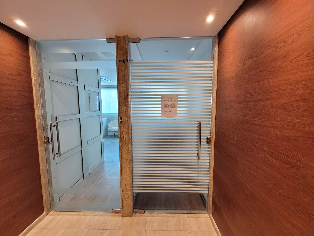 Sala para aluguel no Aflitos: 