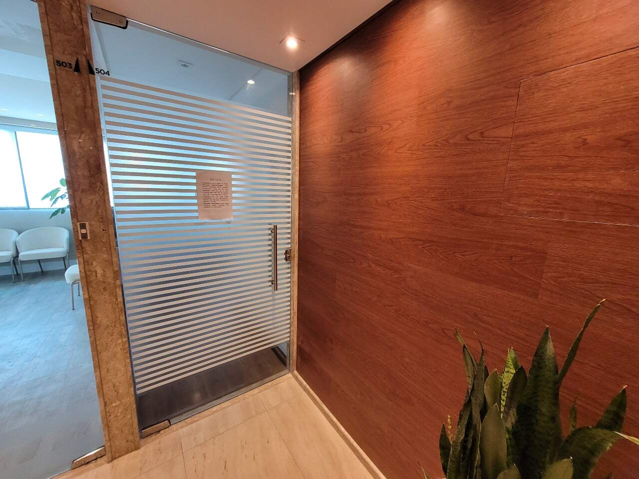Sala para aluguel no Aflitos: 