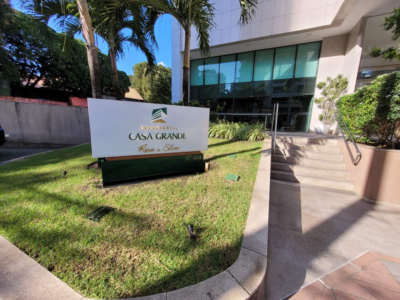 Sala para aluguel no Aflitos: 