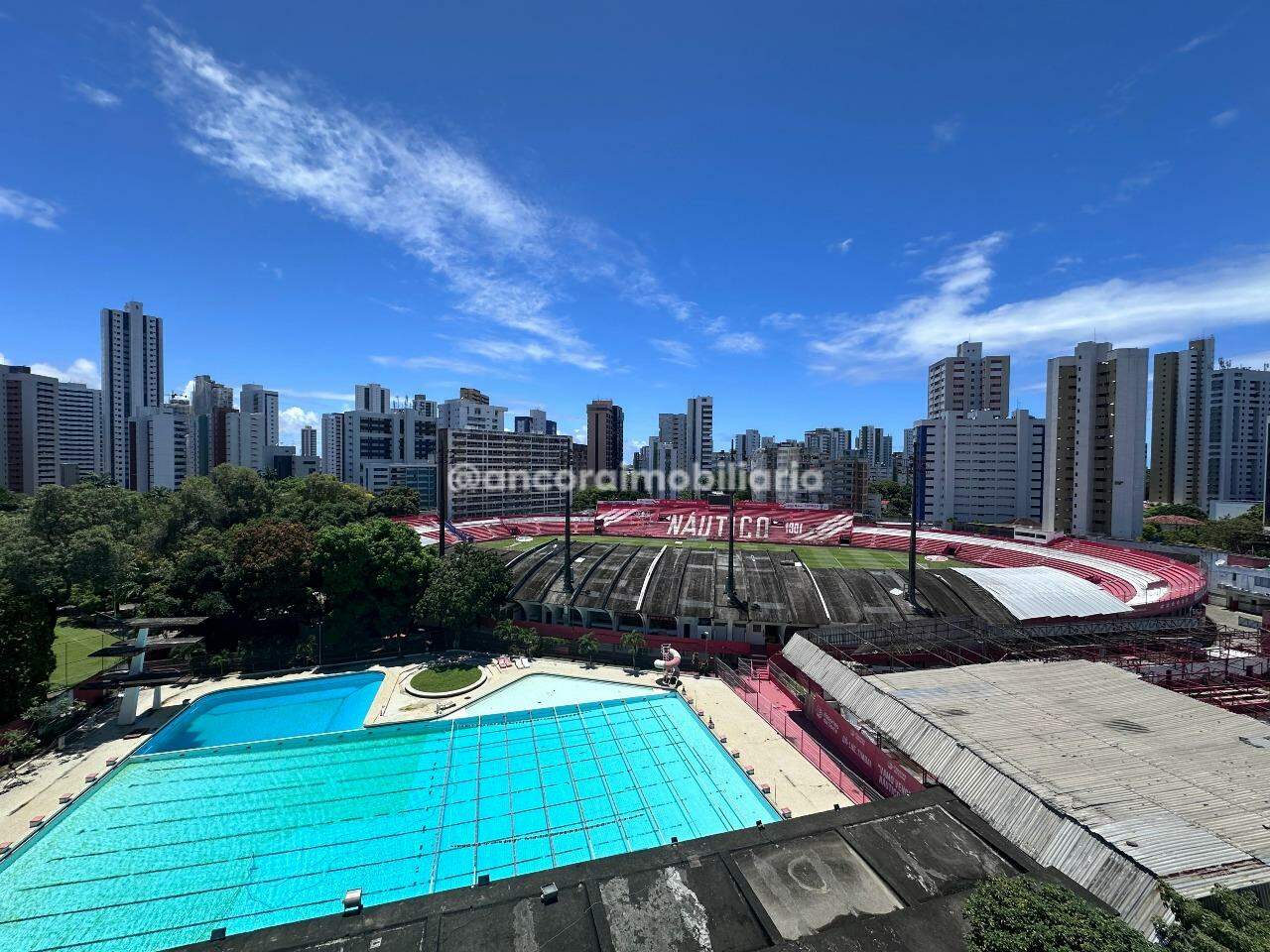 Sala para aluguel no Aflitos: 