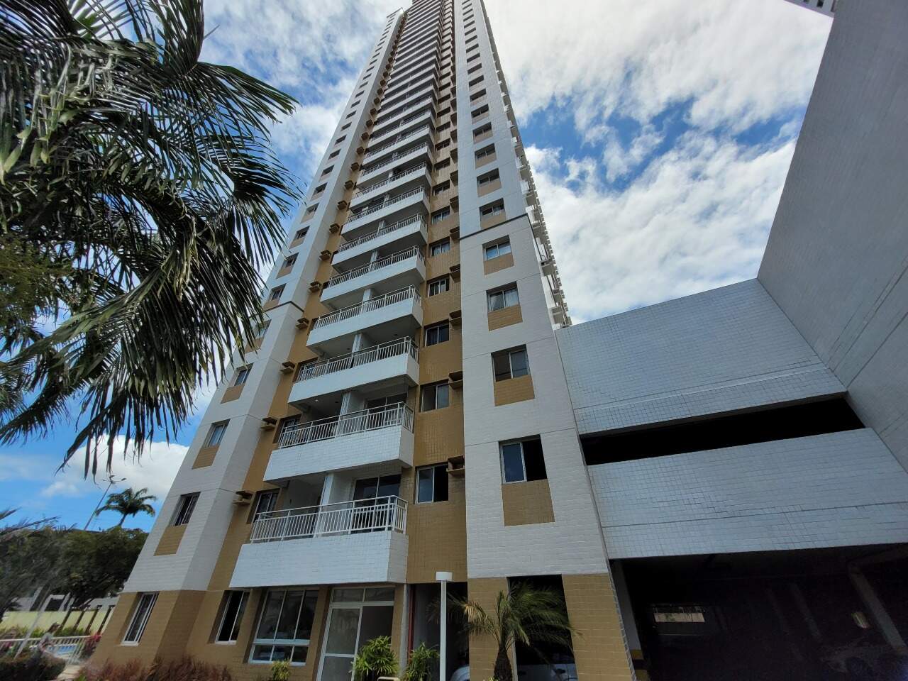 Apartamento para aluguel no Caxangá: