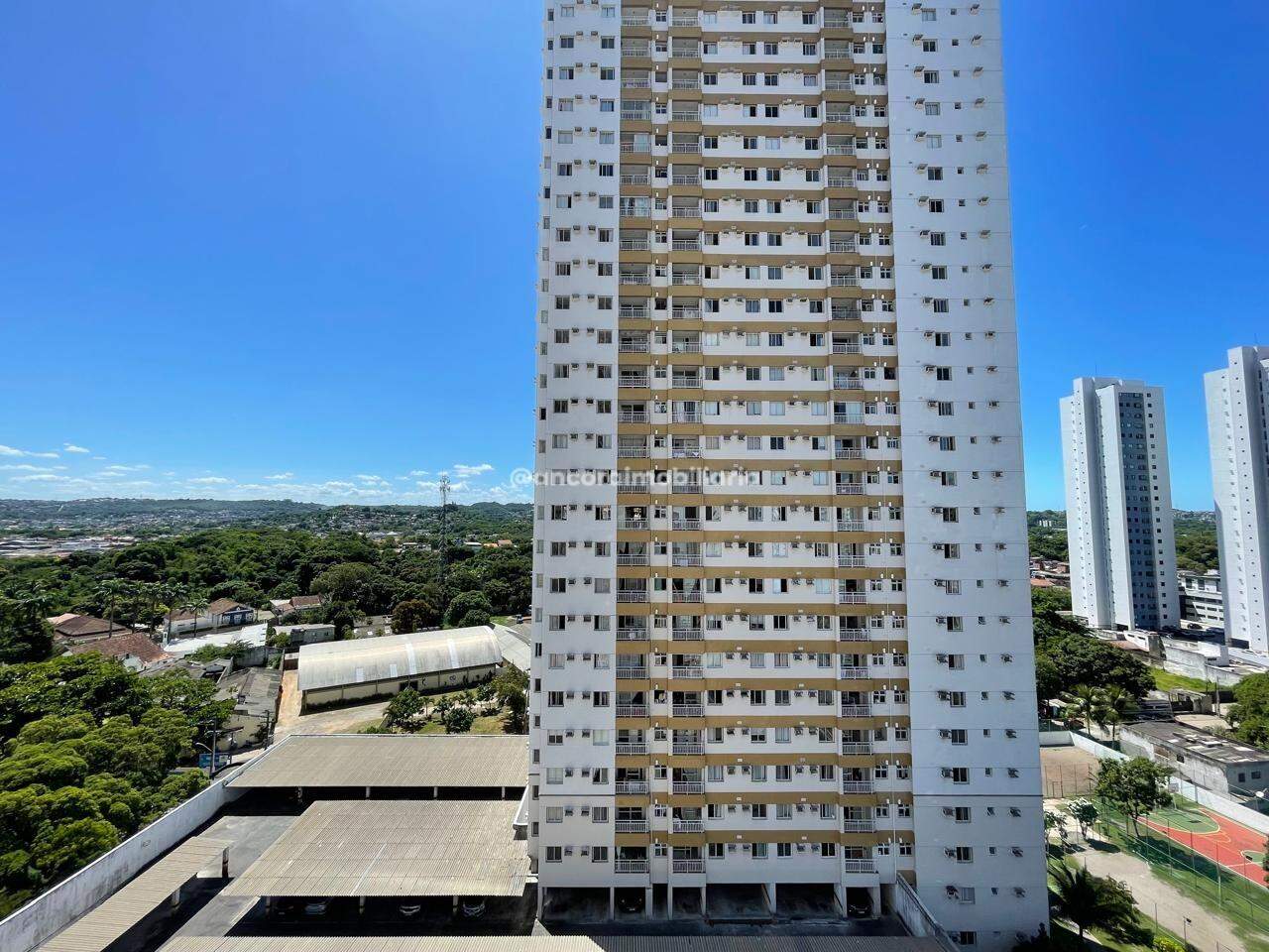 Apartamento para aluguel no Caxangá: