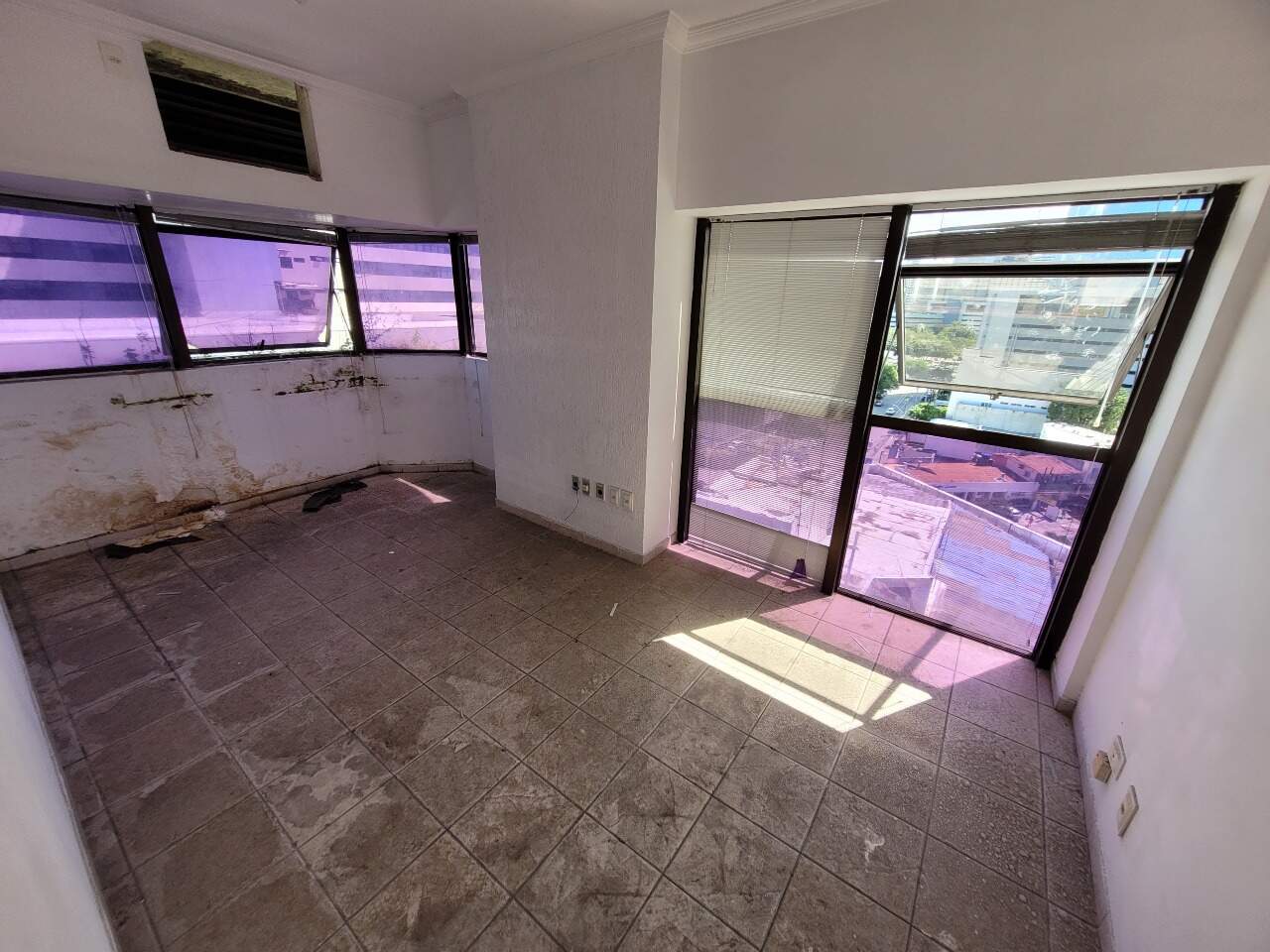 Sala à venda no Ilha do Leite: