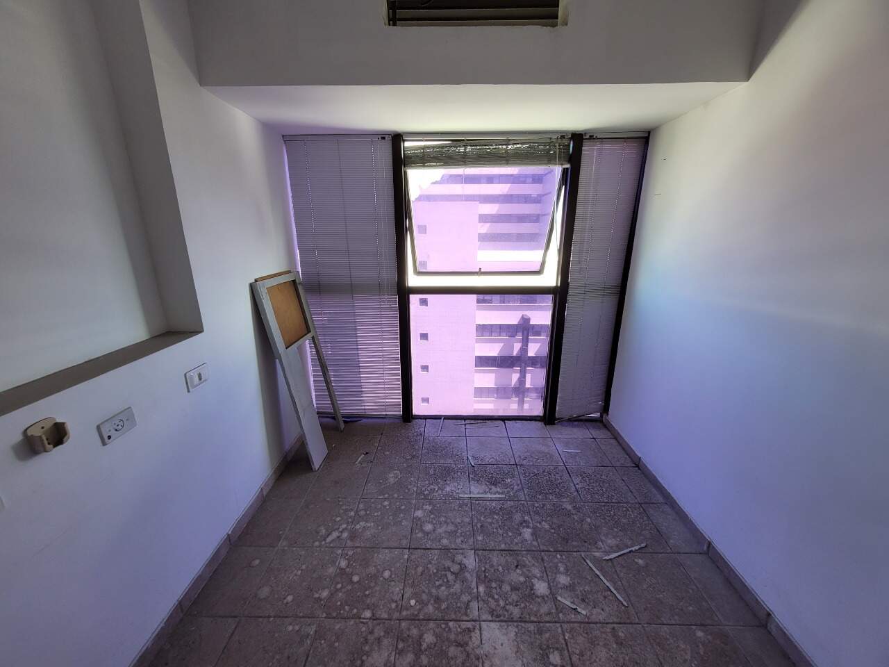 Sala à venda no Ilha do Leite: