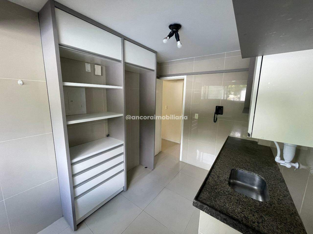 Apartamento para aluguel no Tamarineira: