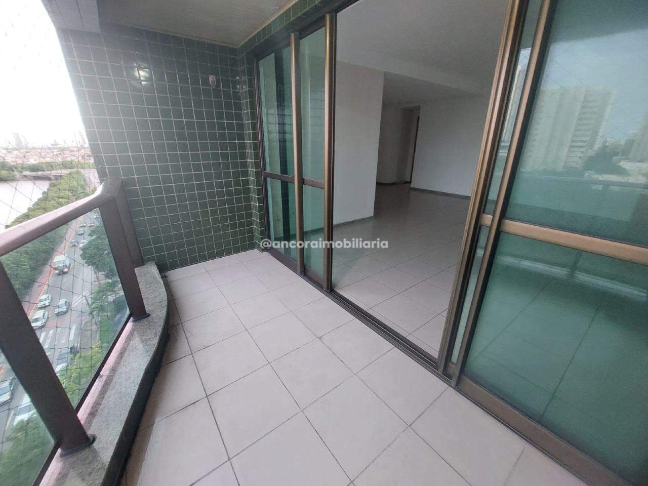 Apartamento à venda no Ilha do Retiro: 