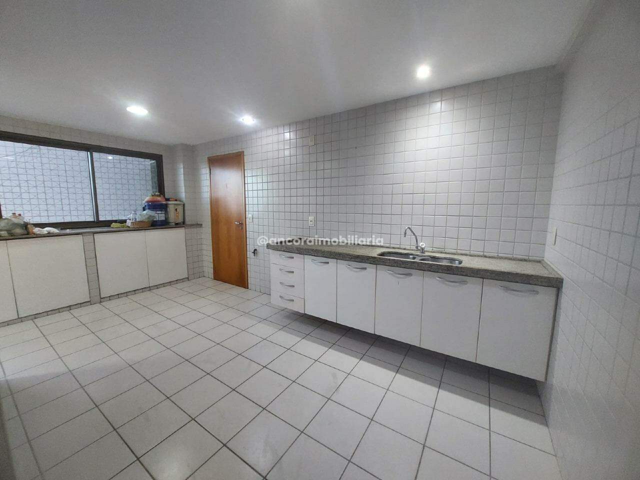 Apartamento à venda no Ilha do Retiro: 