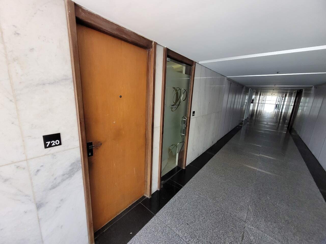 Sala para aluguel no Ilha do Leite: 