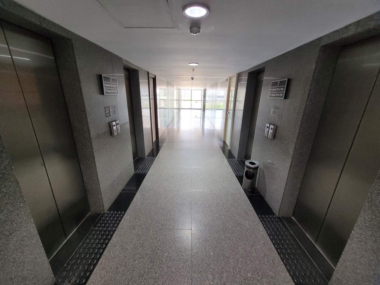 Sala para aluguel no Ilha do Leite: 
