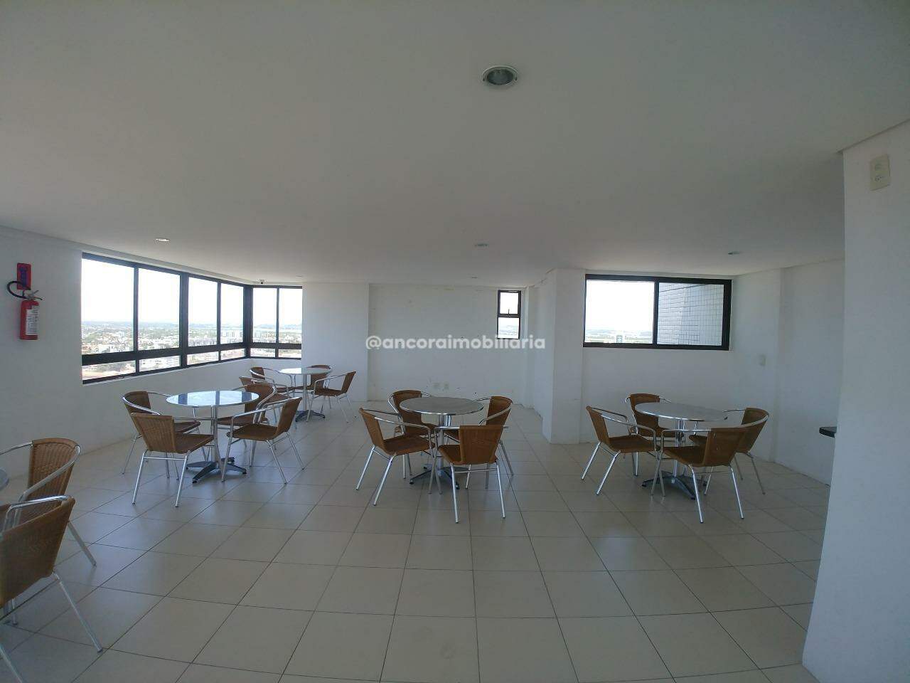 Apartamento para aluguel no Candeias: 