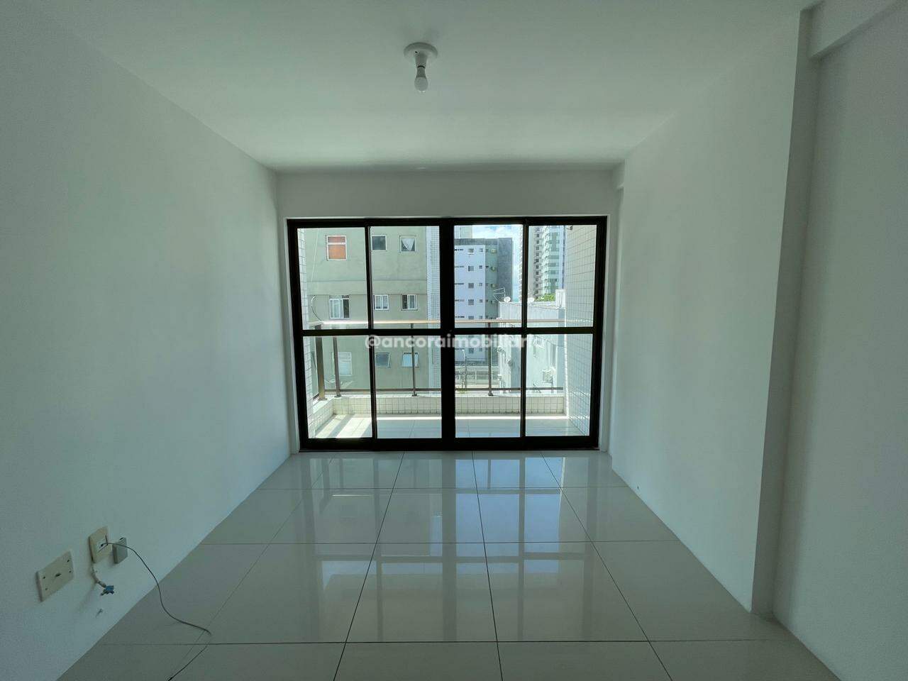 Apartamento para aluguel no Candeias: 