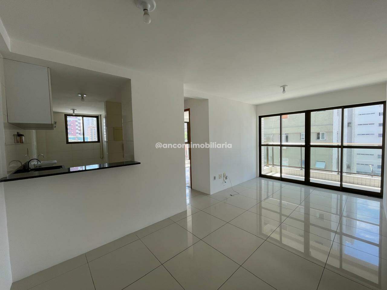 Apartamento para aluguel no Candeias: 