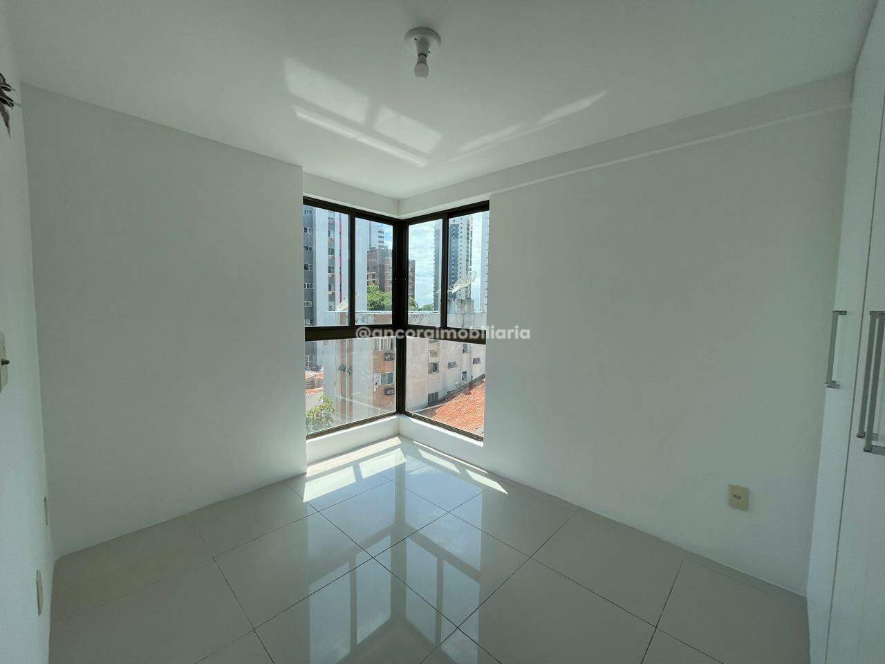 Apartamento para aluguel no Candeias: 