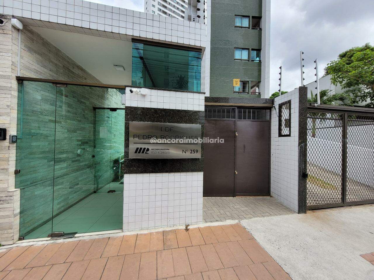 Apartamento para aluguel no Madalena: 