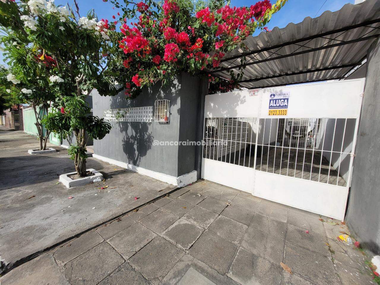 Casa para aluguel no Bairro Novo: 