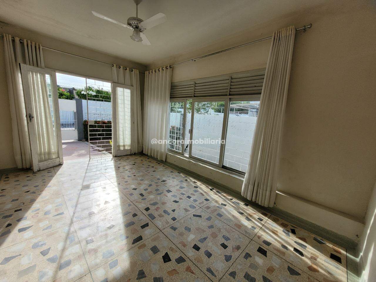 Casa para aluguel no Bairro Novo: 