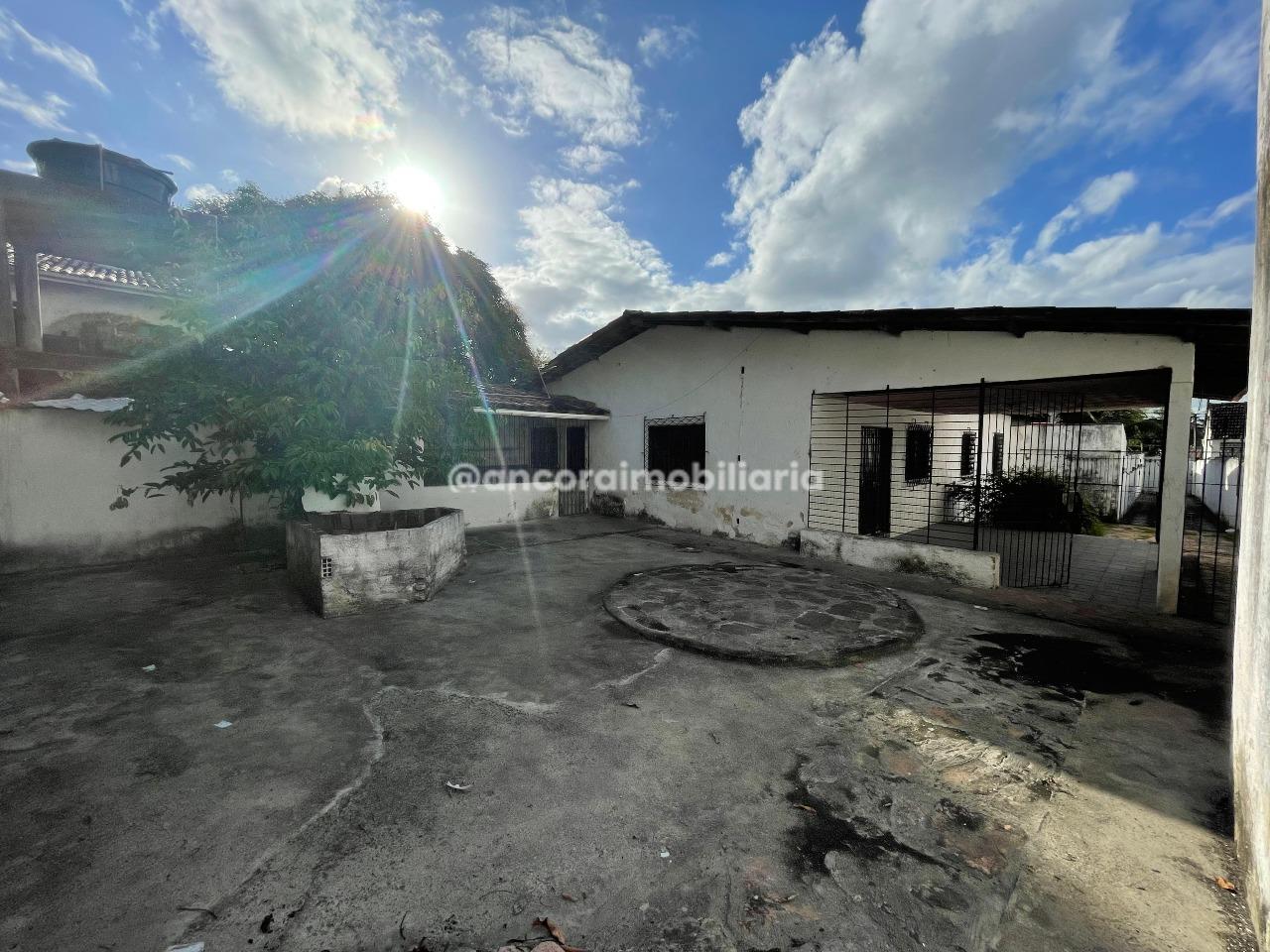 Casa para aluguel no Campo Grande: 