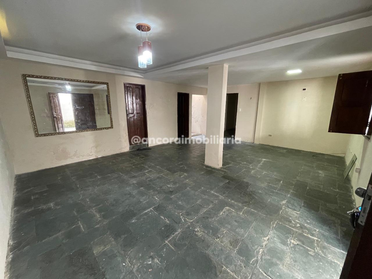 Casa para aluguel no Campo Grande: 