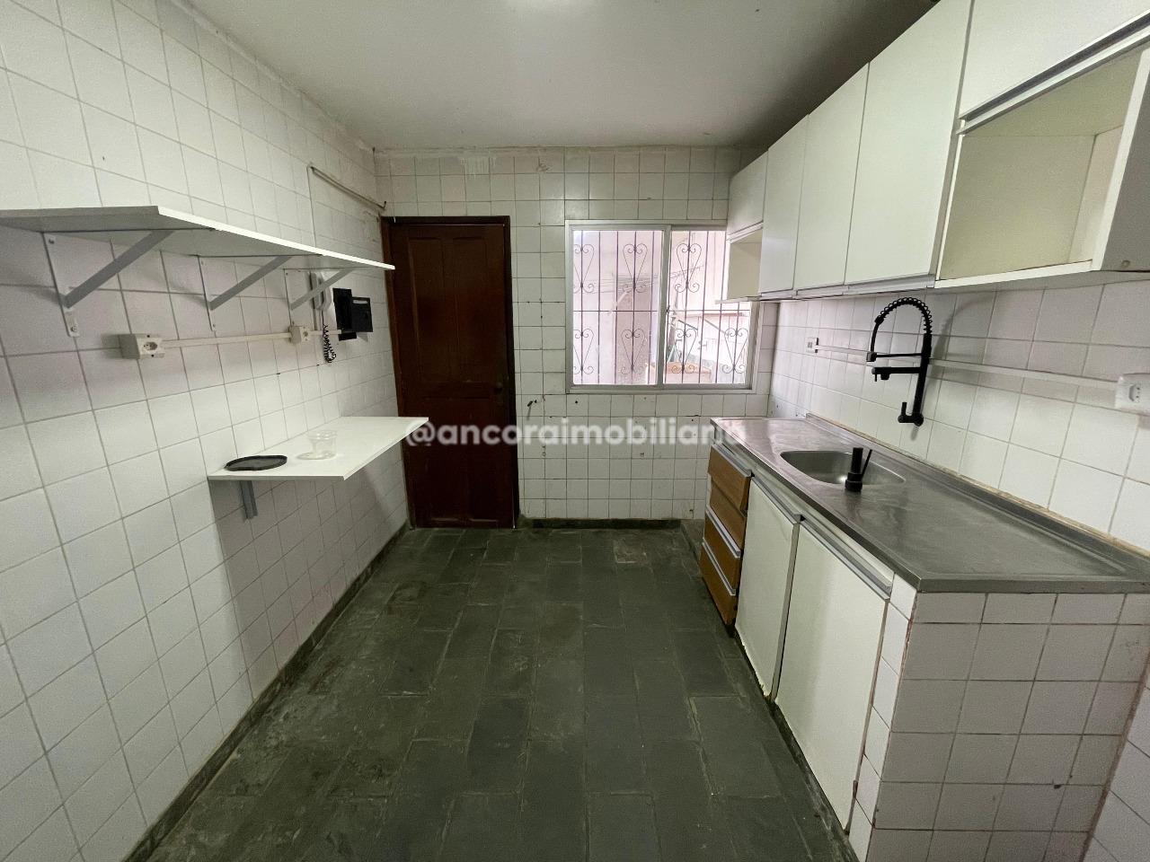 Casa para aluguel no Campo Grande: 