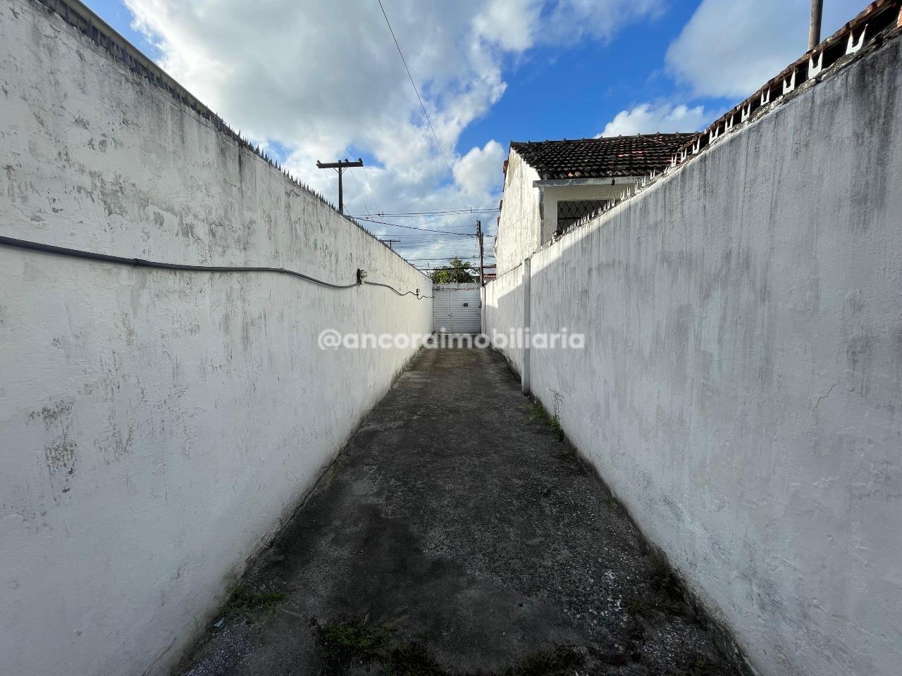 Casa para aluguel no Campo Grande: 