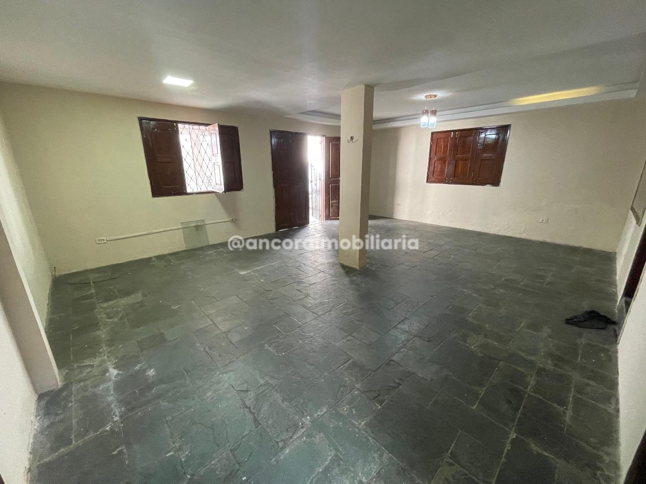 Casa para aluguel no Campo Grande: 