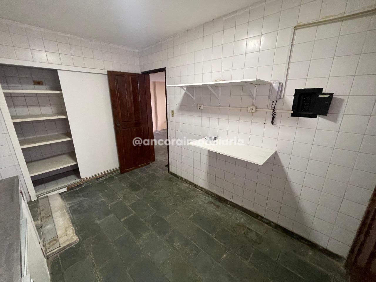Casa para aluguel no Campo Grande: 