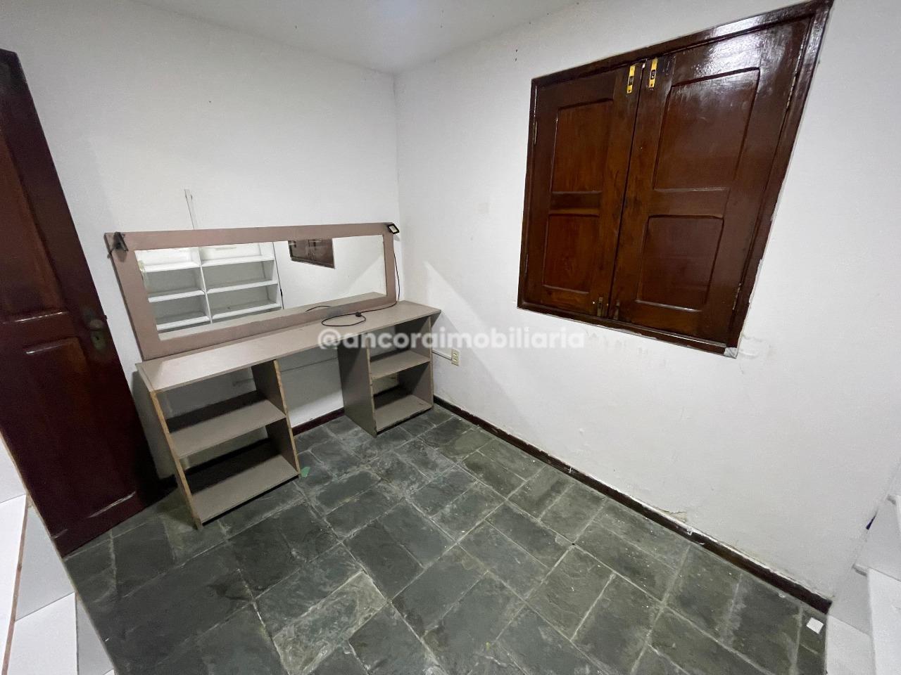 Casa para aluguel no Campo Grande: 