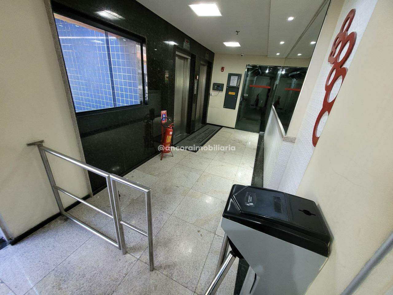 Sala para aluguel no Santo Amaro: 
